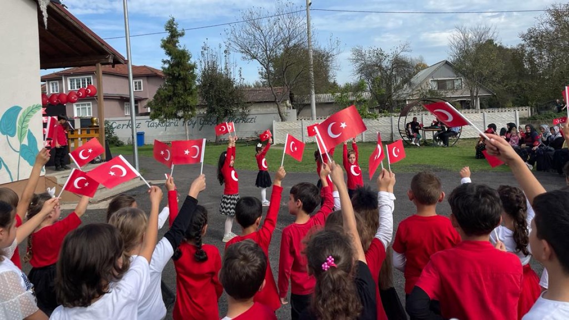 Çerkez Taşköprü İlkokulu Fotoğrafı